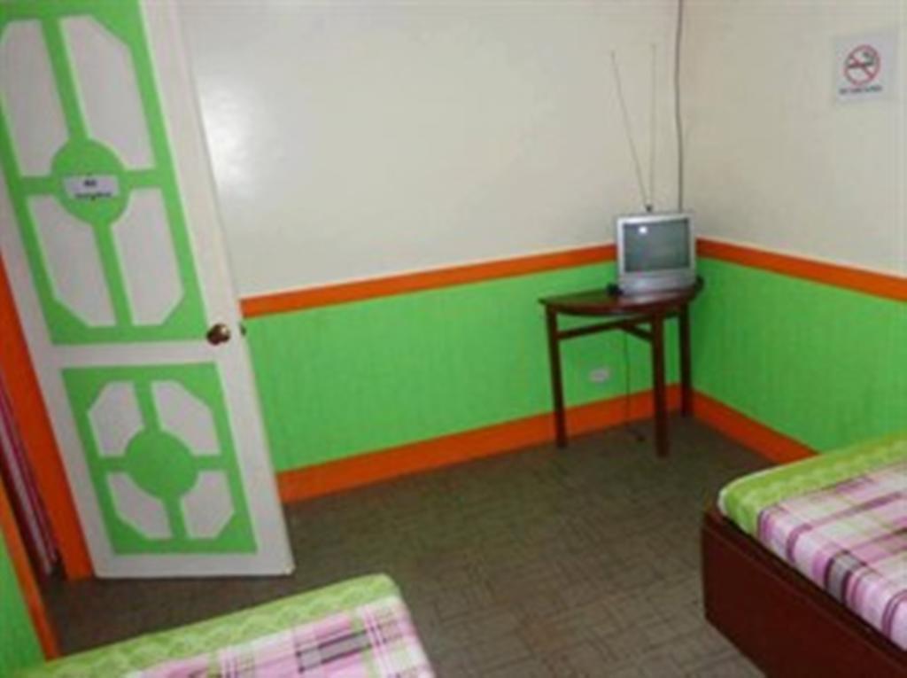 Np Festival Inn Kalibo Pokój zdjęcie